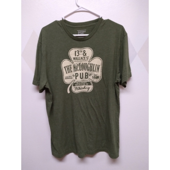 Old Navy McLoughlin Pub green short sleeve t-shirt - Picture 1 of 5